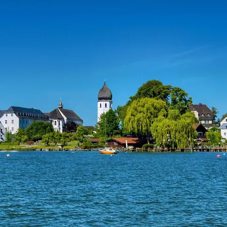Avinora Moderne Mit Balkon Zwischen Chiemsee & Kampenwand Apartamento *
