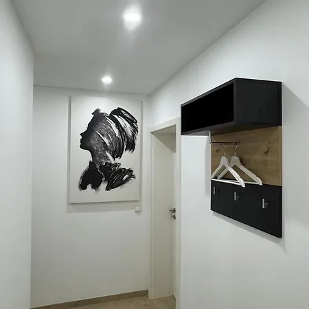 Avinora Moderne Mit Balkon Zwischen Chiemsee & Kampenwand *
