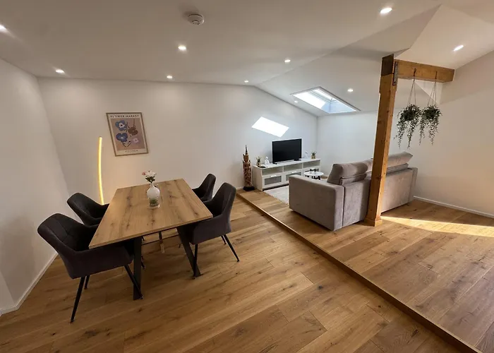 Avinora Modernes Mit Balkon Zwischen Chiemsee Und Kampenwand Bernau am Chiemsee
